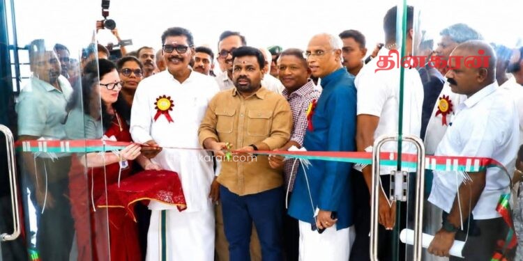 மட்டக்களப்பு பொது நூலகத்தை திறந்து வைத்தார் ஜனாதிபதி அநுரகுமார.!