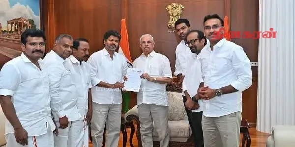 தமிழகத்தின் புதிய முதல்வராக நாளை பதவியேற்கின்றார் விஜய்!