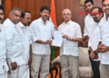 பெரும்பான்மையை நிரூபிப்பவர் ஆட்சி அமைக்க அழைக்கப்படுவார்: தமிழக ராஜ்பவன் தகவல்!