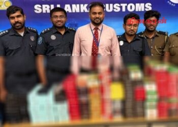 வெளிநாட்டு சிகரெட்டுகளுடன் சீனப் பெண் கைது.!