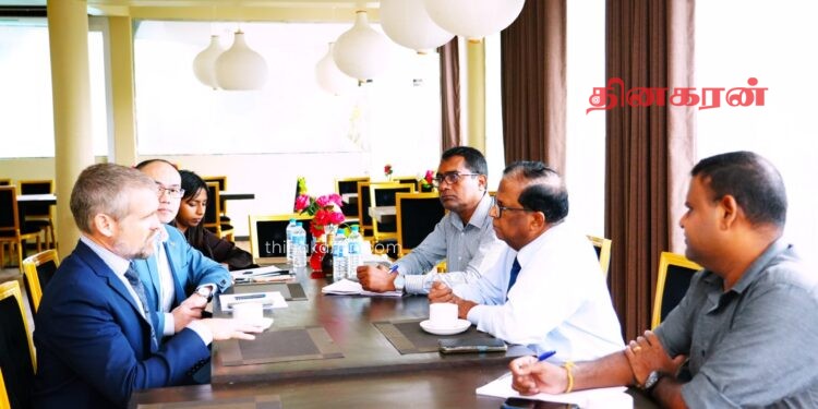 வடக்கின் நில உரிமைப் போரில் ; அவுஸ்திரேலிய அரசு ஆதரவுக் கரம்!