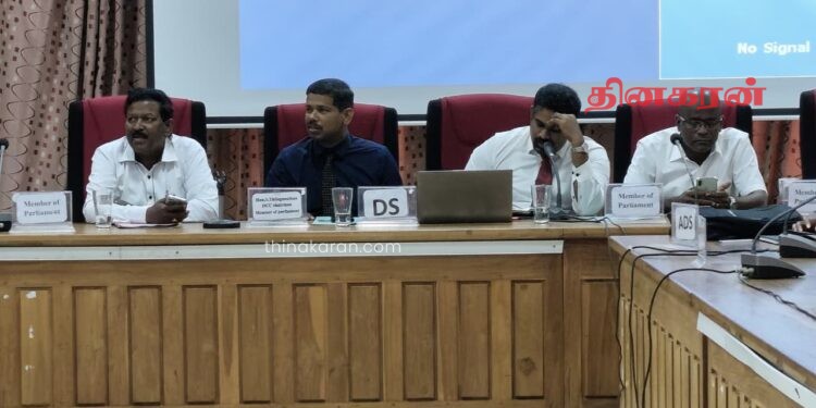 பாண்டியன் வீதிப் பாலத்தை விரைவாக சீரமைப்பதுடன், பாதுகாப்பு ஏற்பாட்டையும் மேற்கொள்க; ரவிகரன் எம்.பி வலியுறுத்து!!