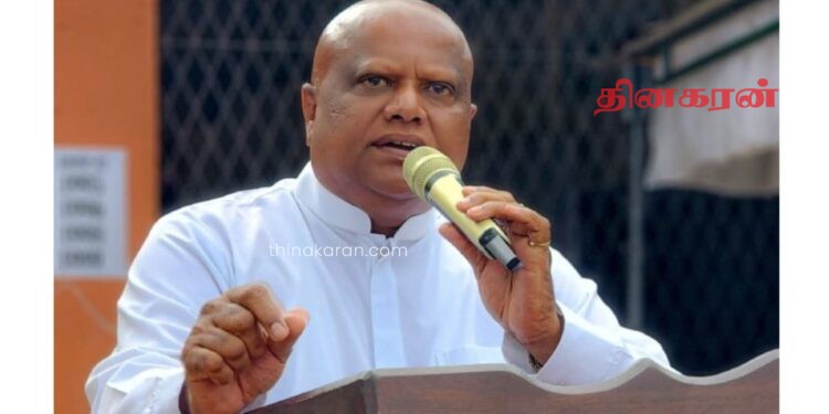 மல்வானை வீட்டை மாணவர்கள் கைப்பற்றியபோது அங்கு நின்ற பொலிஸார் வேடிக்கை பார்த்தது ஏன்?