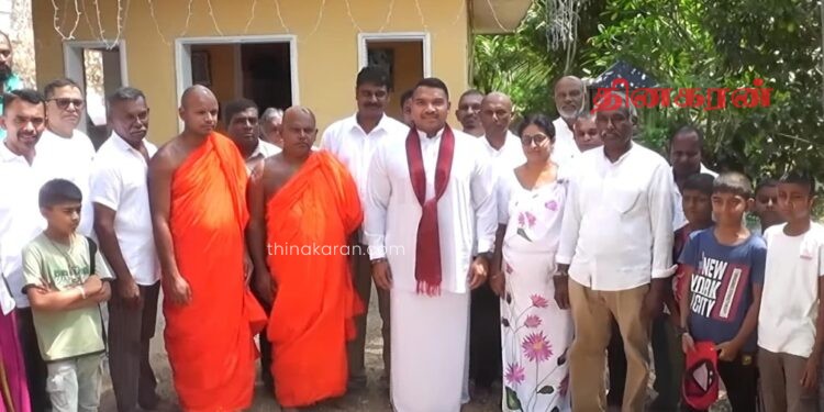 அதிகாரத்தை ஒப்படைக்க மாட்டோம் என மேடைகளில் சத்தமிடுபவர்கள் தோல்விப் பயத்திலேயே பேசுகின்றனர்.!