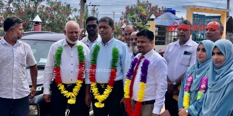 சாய்ந்தமருது பகுதியில் தெரிவு செய்யப்பட்ட கிராமிய வீதிகளுக்கான அங்குரார்ப்பண நிகழ்வு!