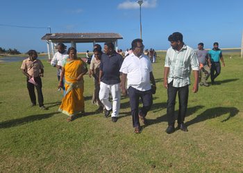 மருதங்கேணியில் இறால்க் குளம் தூர்வாரும் பணிகள் ஆரம்பம்