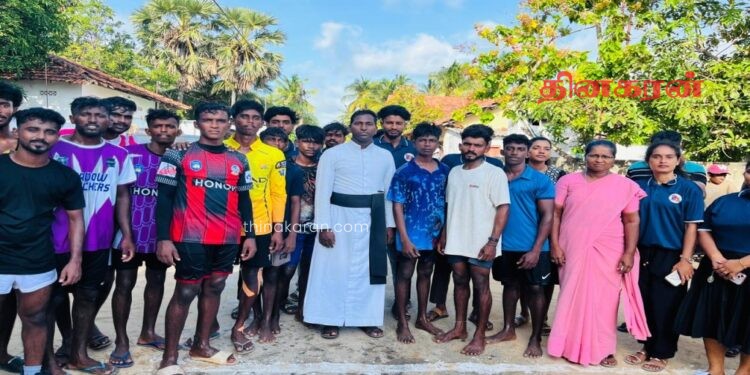 மணற்காடு புனித அந்தோனியார் ஆலய திருவிழாவை முன்னிட்டு நடைபெற்ற போட்டிகள்.!