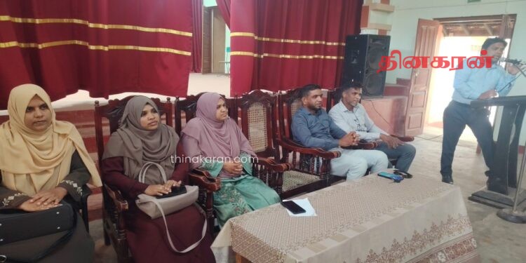 ஒலுவில் அல்-ஹம்றா மகா வித்தியாலயத்தில் நடைபெற்ற “சிறு குற்றங்கள்” எனும் விழிப்புணர்வு கருத்தரங்கு.!