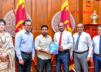 தேசிய ஏற்றுமதி அபிவிருத்தித் திட்டம் (2026 – 2030) ஜனாதிபதியிடம் கையளிப்பு.!