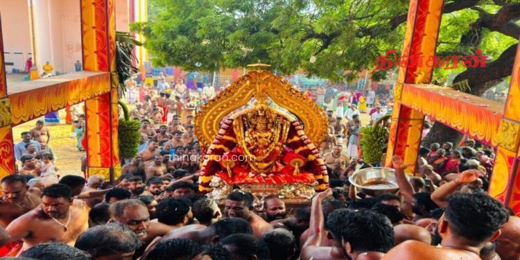 வெகு விமர்சையாக நடைபெற்ற நயினாதீவு ஸ்ரீ நாகபூஷணி அம்மன் ஆலய தேர்த்திருவிழா.!