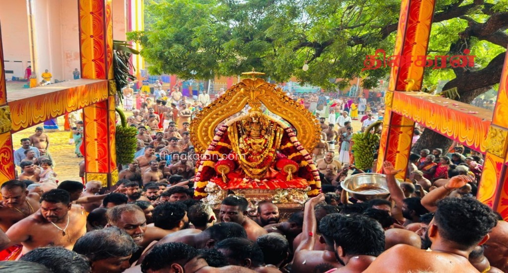 வெகு விமர்சையாக நடைபெற்ற நயினாதீவு ஸ்ரீ நாகபூஷணி அம்மன் ஆலய தேர்த்திருவிழா.!