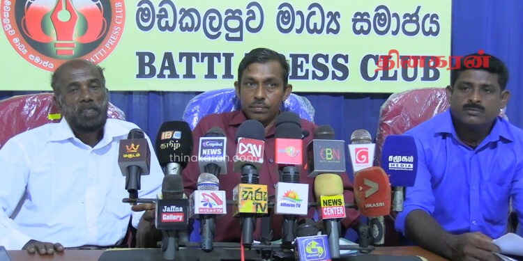 மட்டக்களப்பு கொம்மாதுறை மேற்கில் மூடப்பட்டுள்ள ஒடியார் வீதியை திறக்குமாறு பொதுமக்கள் கோரிக்கை