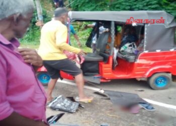 நடுவீதியில் தடம்புரண்ட முச்சக்கரவண்டி.!