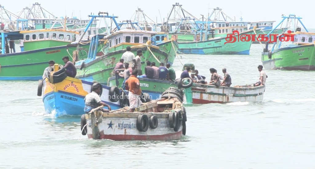 மீன்பிடி தடைக்காலம் நிறைவடைய முன்னர் மீன்பிடிக்கச் சென்ற இராமநாதபுரம் மீனவர்கள்.!