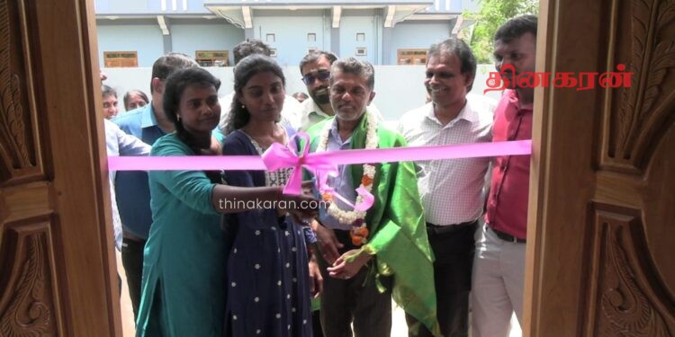 புதிதாக நிர்மாணிக்கப்பட்ட வீடுகள் பயனாளிகளிடம் கையளிப்பு.!