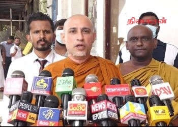 ருவன்வெலிசாய சூடாமணிக்கல்லில் 1,500 கோடி ரூபாய் இரத்தினக்கல் கொள்ளை; சி.ஐ.டியில் முறைப்பாடு.!