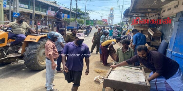 நடைபாதை வியாபாரிகளை அகற்றும் நடவடிக்கை முன்னெடுப்பு.!