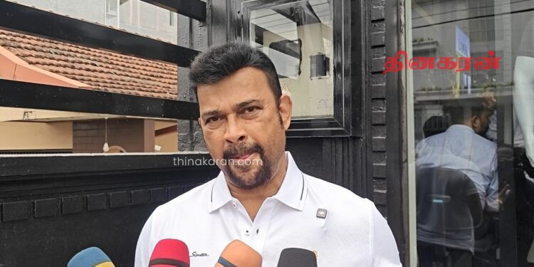 சிறைச்சாலை மோதலுக்குப் பொறுப்பேற்ற நீதி அமைச்சருக்கு ரஞ்சன் ராமநாயக்க பாராட்டு