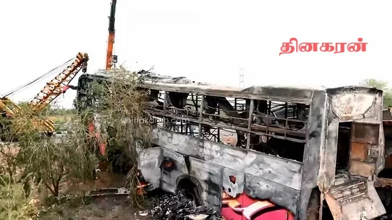 ராஜஸ்தானில் லொறியுடன் மோதி பேருந்து விபத்து – 8 பேர் உடல் கருகி உயிரிழப்பு!